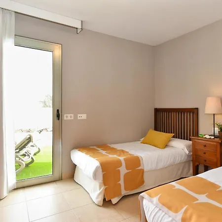 아파트 With Pool Par 4 Nr 9 By Villagrancanaria *