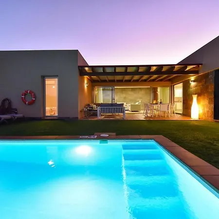 With Pool Par 4 Nr 9 By Villagrancanaria *